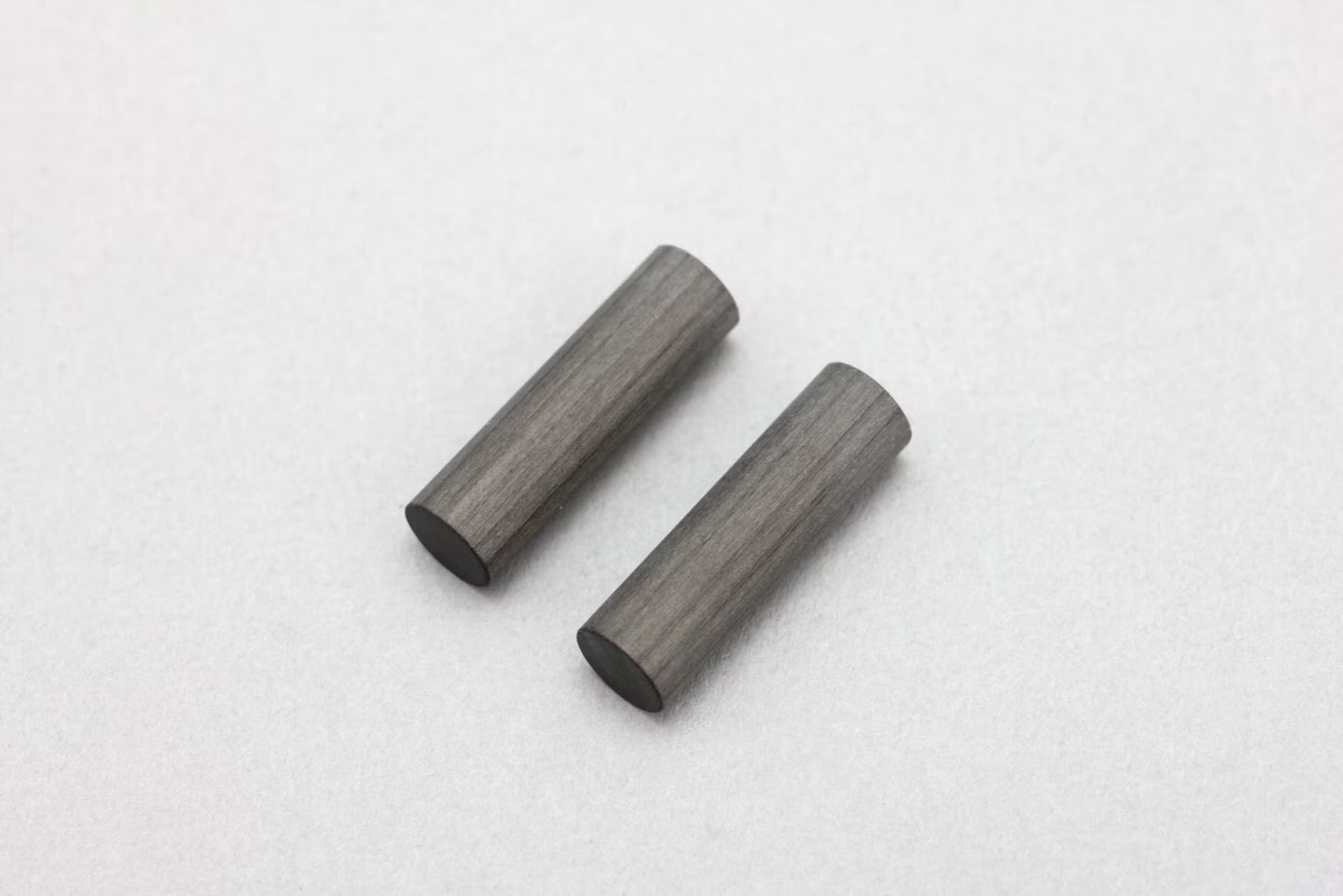 Yokomo Graphite Idler Shaft for RD/SD Series - Y2-303IGA