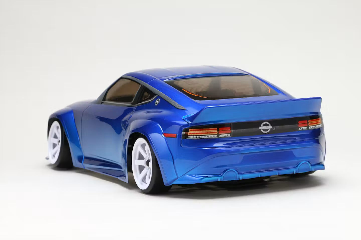 YOKOMO PANDEM NISSAN FAIRLADY Z RZ34 PRECUT - PAINTED BLUE - SD-RZ34BLB
