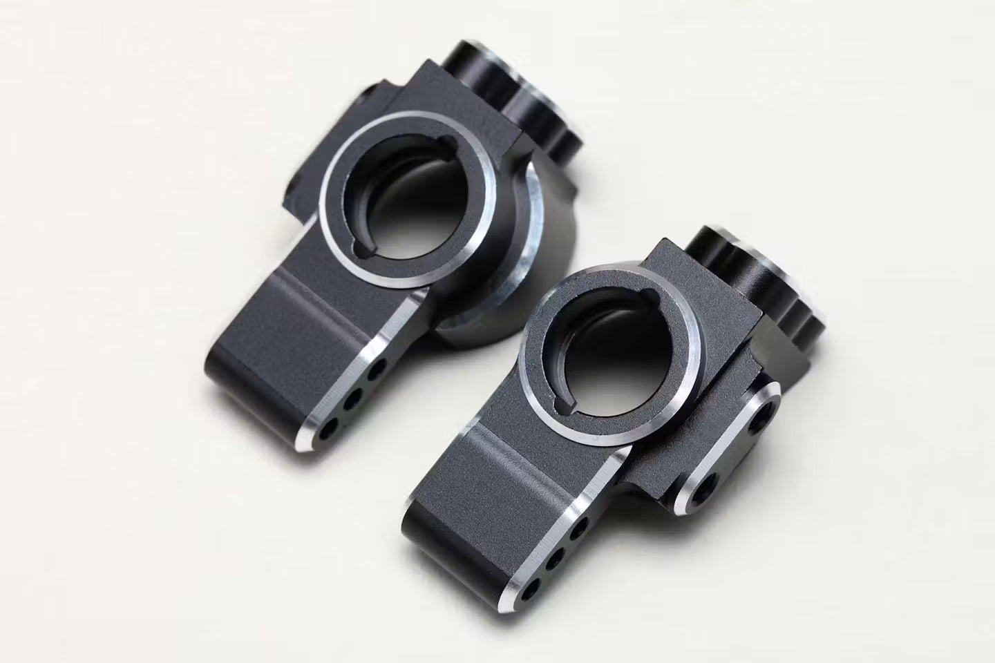Yokomo Aluminum Rear Hub Carrier for RD2.0/SD3.0 - BLACK - RD-415AR