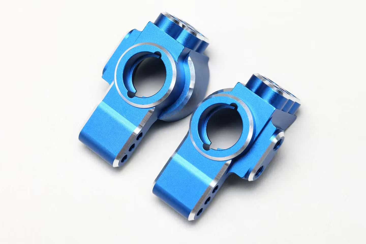Yokomo Aluminum Rear Hub Carrier for RD2.0/SD3.0 - BLUE - RD-415ARBL