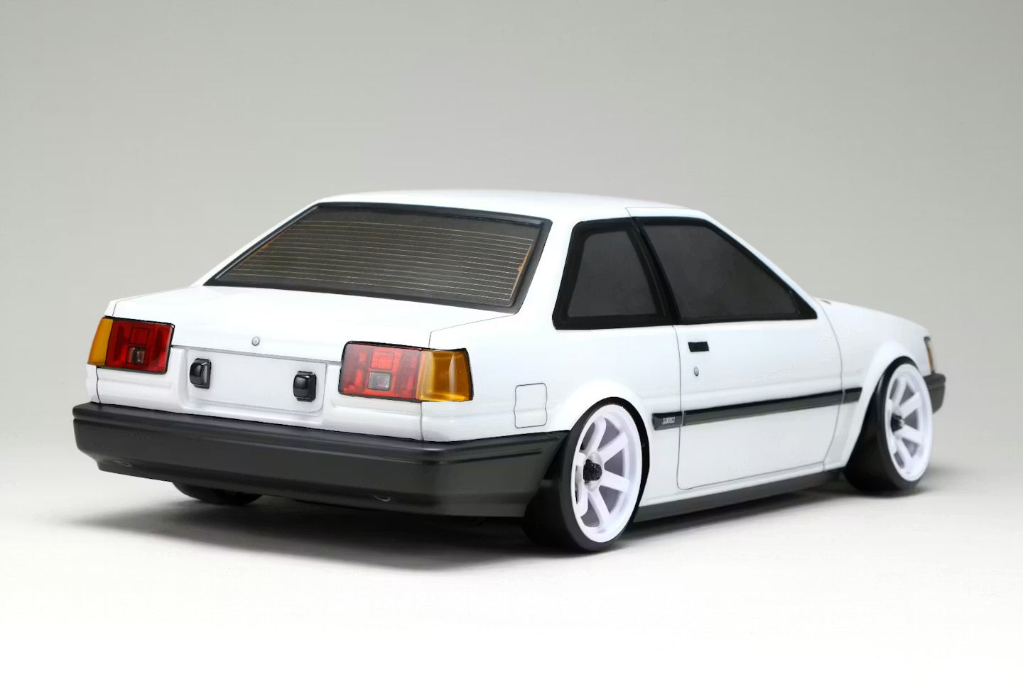 Yokomo TOYOTA Corolla Levin (AE86) 2-Door Body Set - SD-AE86L2B