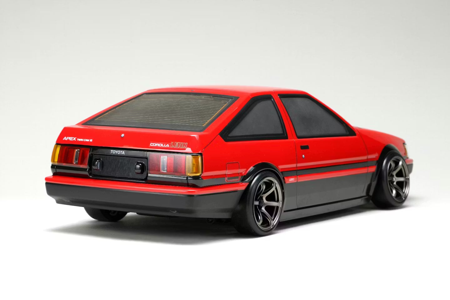 Yokomo TOYOTA Corolla Levin (AE86) 3-Door Body Set - SD-AE86L3B