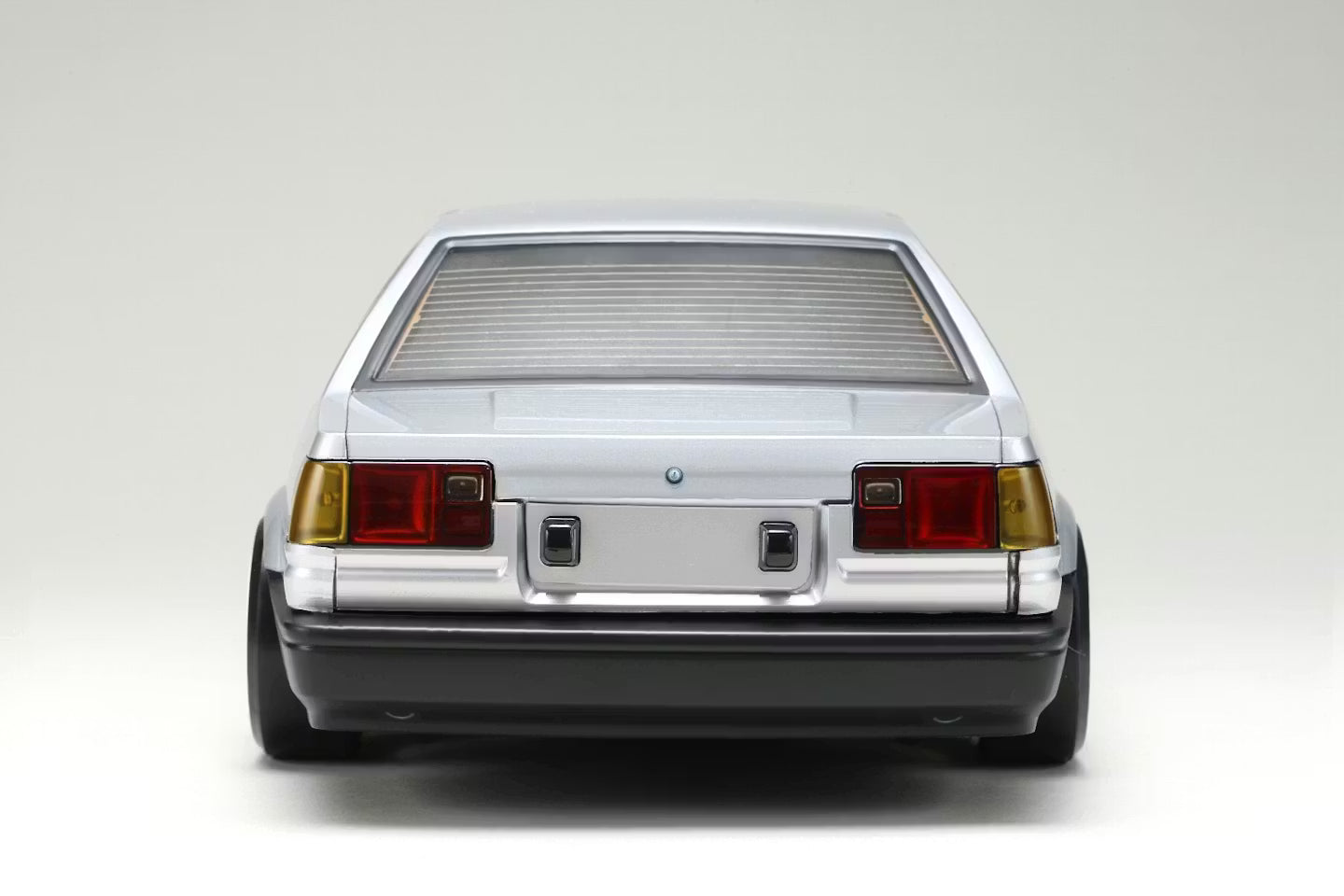 Yokomo TOYOTA Sprinter Trueno (AE86) 2-Door Body Set - SD-AE86T2B