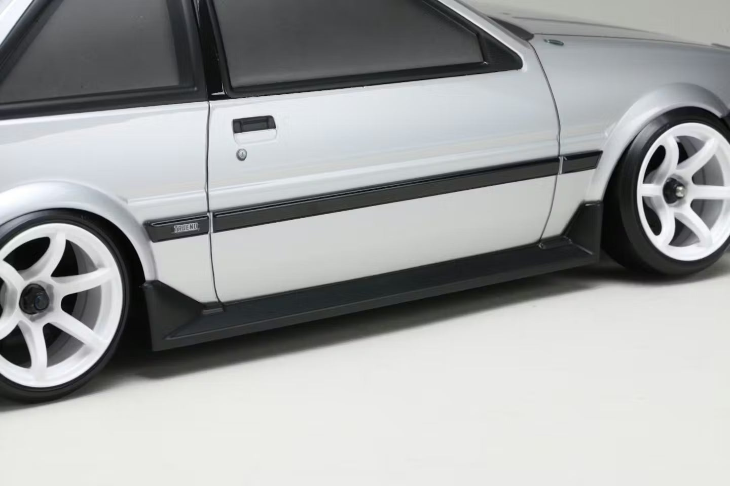 Yokomo TOYOTA Sprinter Trueno(AE86)2Dr Aero Parts Set - SD-AE86T2P