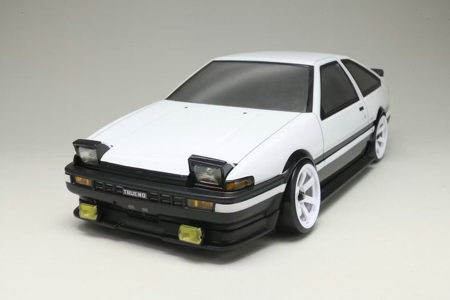 Yokomo TOYOTA Sprinter Trueno(AE86)3Dr Aero Parts Set - SD-AE86T3P