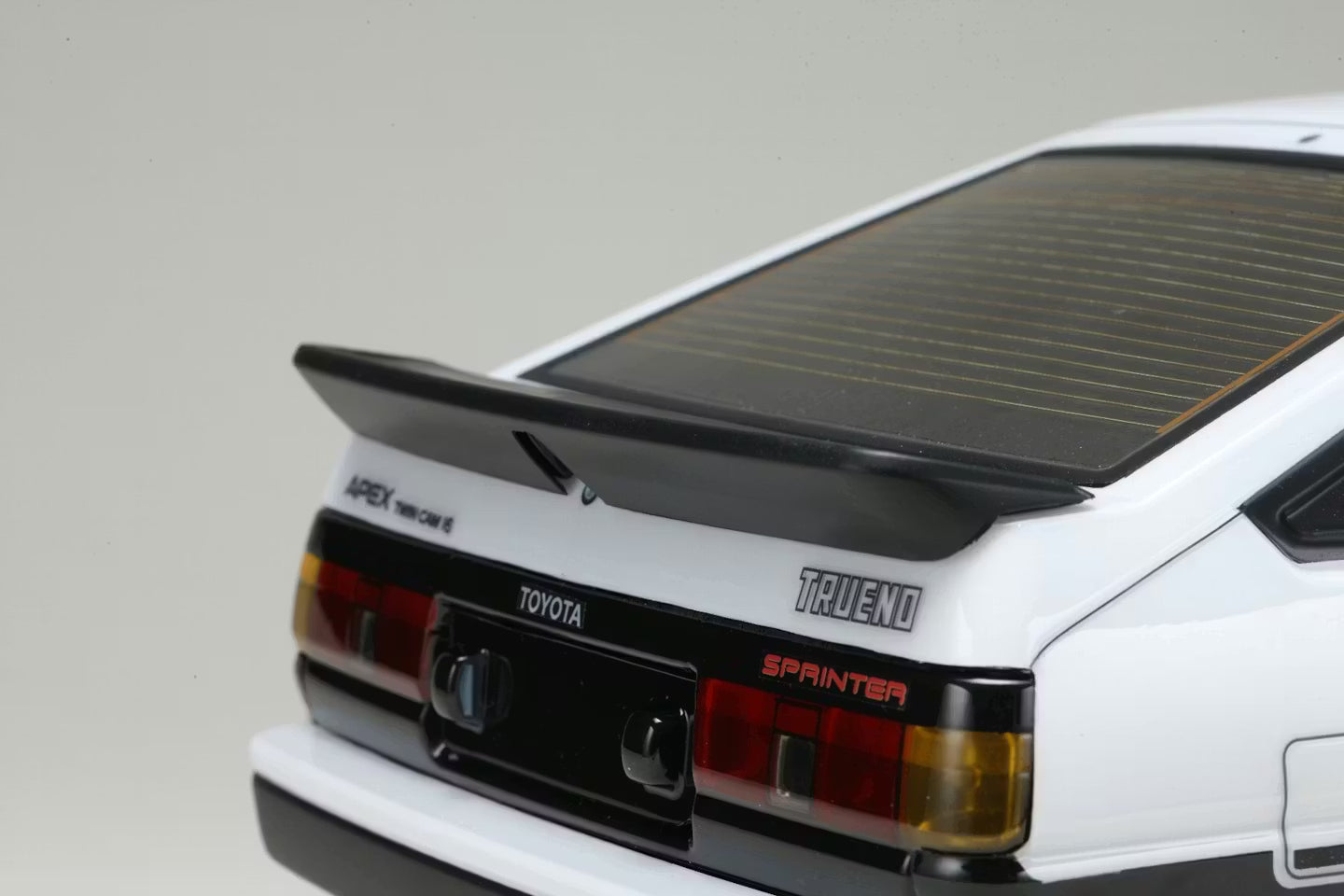 Yokomo TOYOTA Sprinter Trueno(AE86)3Dr Aero Parts Set - SD-AE86T3P