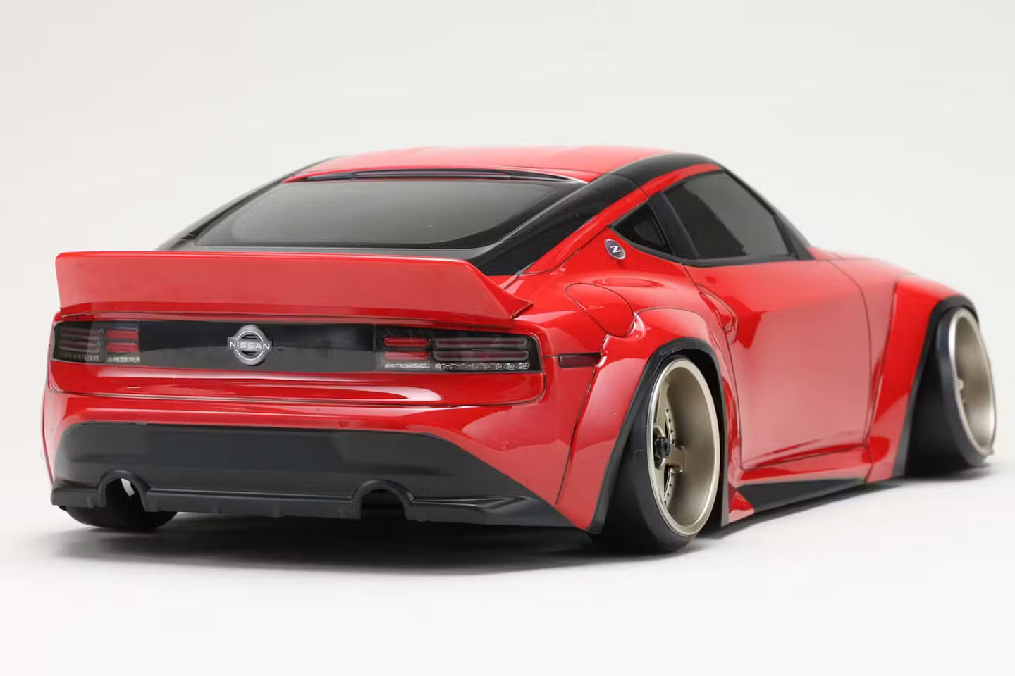 YOKOMO PANDEM NISSAN FAIRLADY Z RZ34 PRECUT - PAINTED RED - SD-RZ34RB